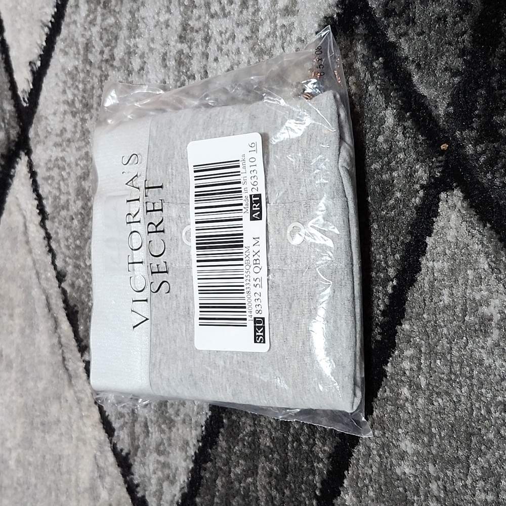 VICTORIA SECRET PINK 2022 GRAY BOXER BRIEF PANTY MEDIUM
